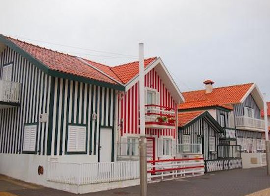 portugal/aveiro/attraction/casas-tipicas-aveiro
