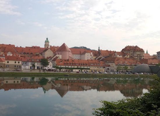 slovenia/maribor/attraction/sprehajalna-pot-ob-dravi