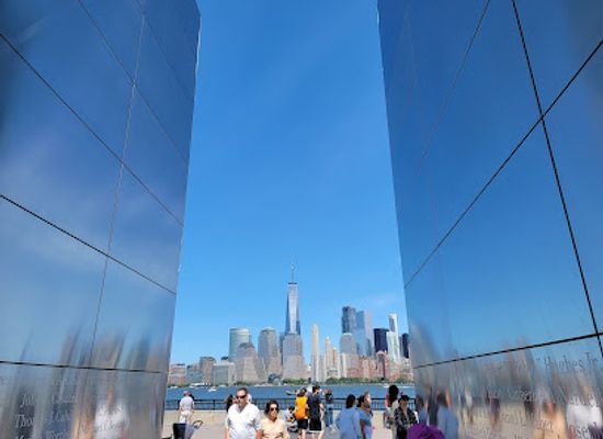 new-jersey/jersey-city/attraction/hudson-river-waterfront-walk
