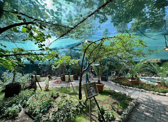moldova/chisinau/botanica/attraction/befly-garden