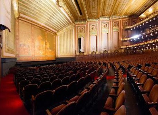 illinois/chicago/attraction/lyric-opera-of-chicago