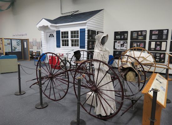 iowa/iowa-city/attraction/antique-car-museum-of-iowa