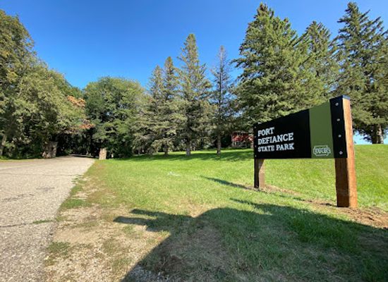 iowa/iowa-great-lakes/attraction/fort-defiance-state-park