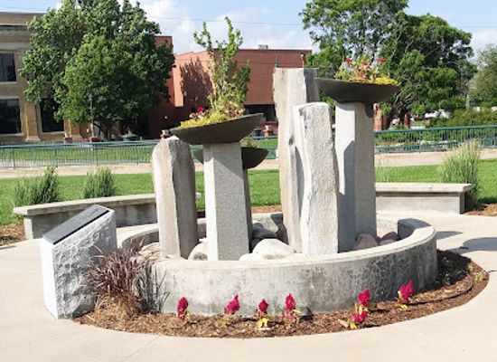 kansas/hutchinson/attraction/george-pyle-park
