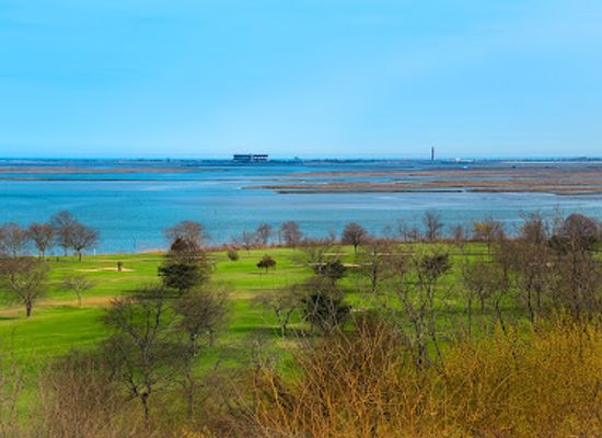 new-york/new-york-metropolitan-area/attraction/norman-j-levy-park-preserve