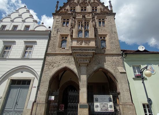 czechia/vysocina/attraction/the-stone-house-czech-museum-of-silver