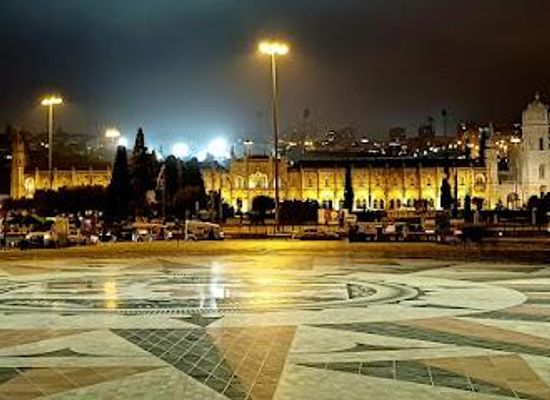 portugal/estremadura/attraction/rose-compass