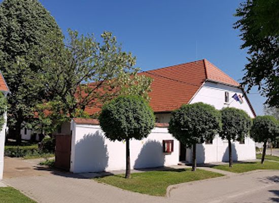 hungary/kecskemet/attraction/collection-of-folk-craftworks-and-arts