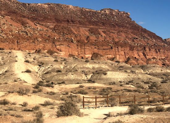 utah/st-george/attraction/new-bearclaw-poppy-navajo-trailhead-biking