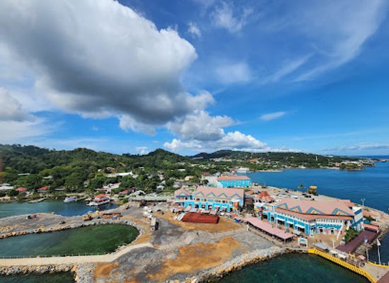 honduras/bay-islands/attraction/berth-1-port-of-roatan