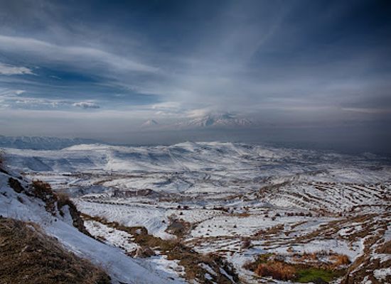 armenia/tatev-mountains/attraction/charents-arch
