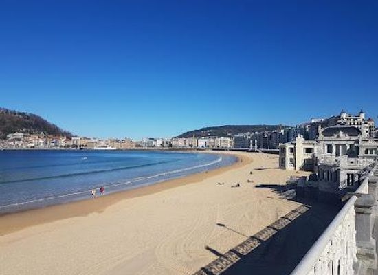 spain/san-sebastian/attraction/beach-of-la-concha