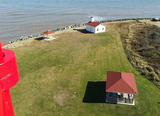 canada/acadian-peninsula/attraction/miscou-island-lighthouse
