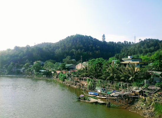 vietnam/north-central-coast/attraction/nui-quyet-den-tho-vua-quang-trung