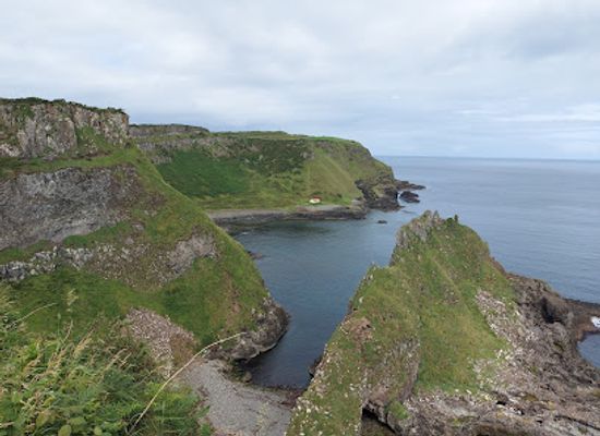 ireland/giant-s-causeway/attraction/north-antrim-cliff-path-hike
