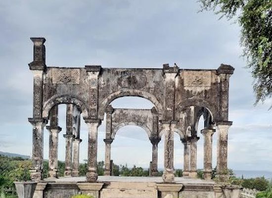 indonesia/bali/attraction/taman-ujung