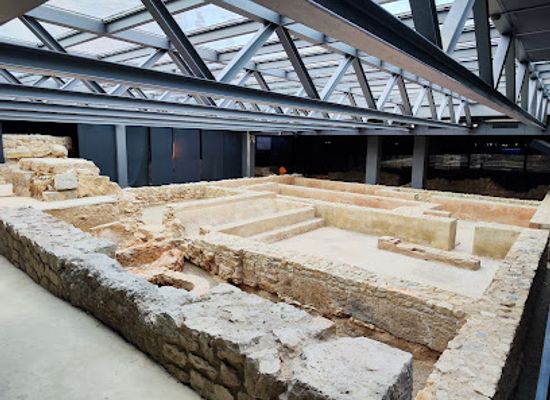 spain/valencian-community/attraction/la-almoina-archaeological-museum