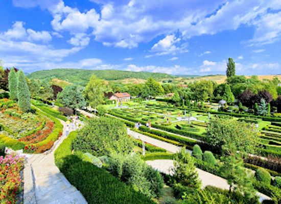 romania/hunedoara/attraction/i-giardini-di-zoe