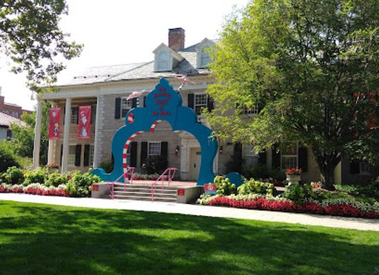 massachusetts/western-massachusetts/attraction/dr-seuss-national-memorial-sculpture-garden