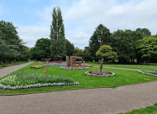united-kingdom/flintshire/attraction/grosvenor-park