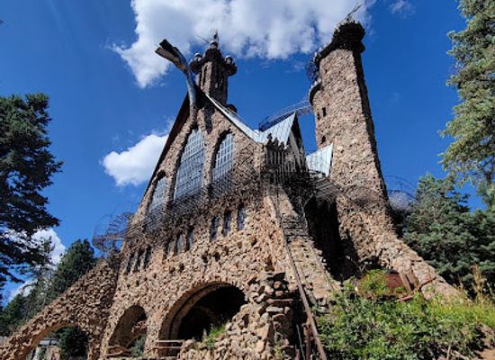 colorado/high-plains/attraction/bishop-castle