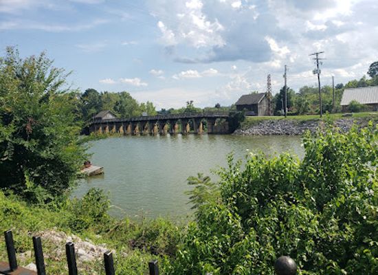 south-carolina/columbia-riverfront-park/attraction/palmetto-trail-capital-city-passage