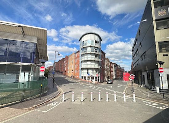 united-kingdom/birmingham/jewellery-quarter/landmark/new-hall-hill-historical-signature