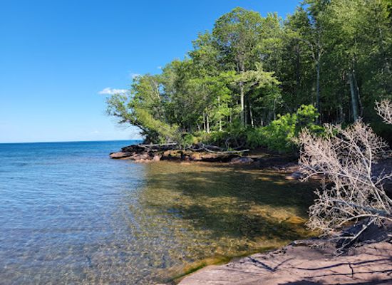 wisconsin/bayfield/attraction/big-bay-state-park