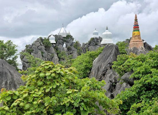 thailand/phi-pan-nam-range/attraction/wat-chaloem-phra-kiat-phrachomklao-rachanusorn-sky-pagoda
