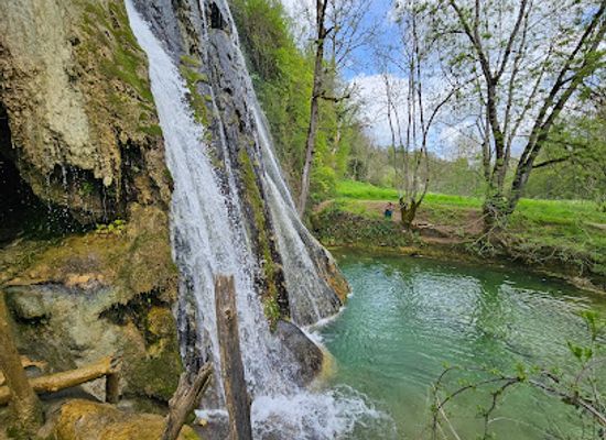 france/midi-pyrenees/attraction/cascade-petrifiante