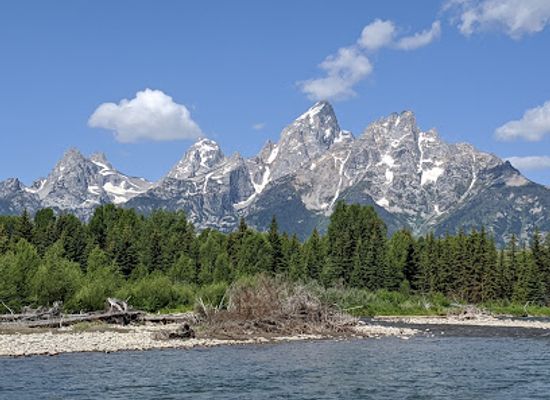 wyoming/grand-teton-national-park/attraction/solitude-float-trips