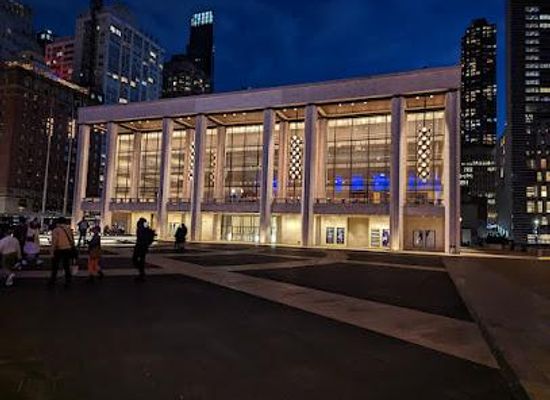 new-york/new-york-city/attraction/josie-robertson-plaza
