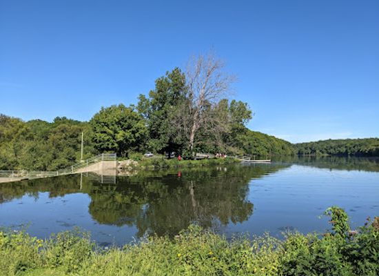 iowa/great-river-road/attraction/backbone-state-park