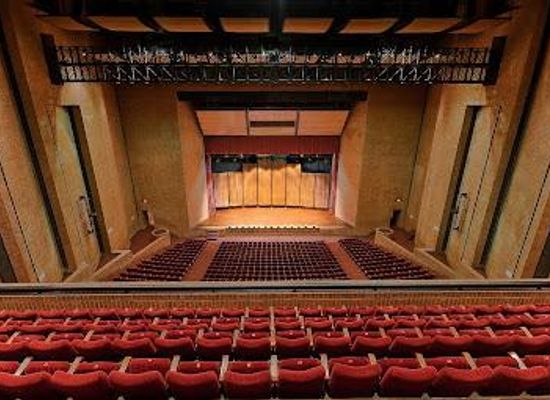 colombia/medellin/attraction/teatro-metropolitano-de-medellin-jose-gutierrez-gomez