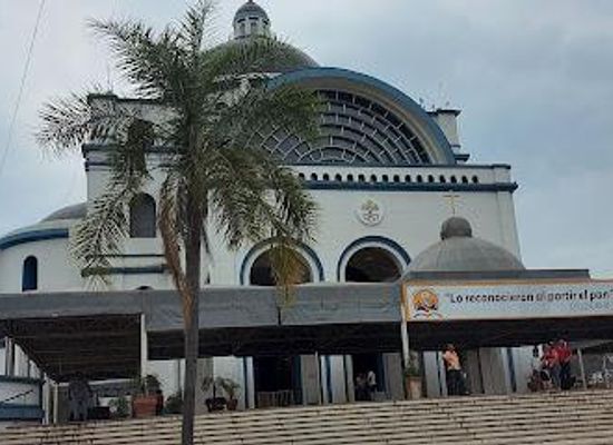 paraguay/cordillera-hills/attraction/caacupe