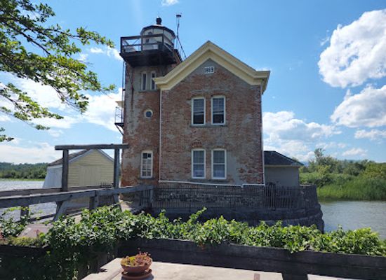 new-york/hudson-valley/attraction/saugerties-lighthouse