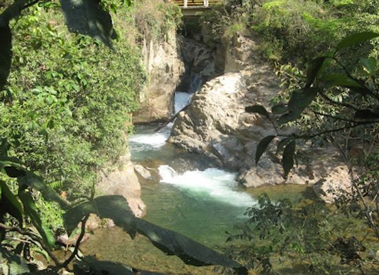 bolivia/cordillera-real/attraction/cascada-la-escondida