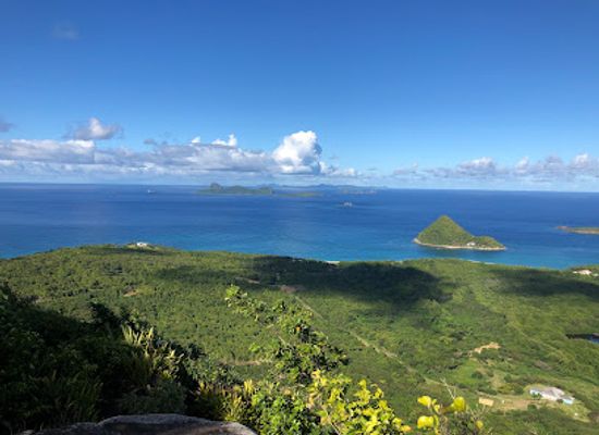 grenada/guava/attraction/welcome-stone