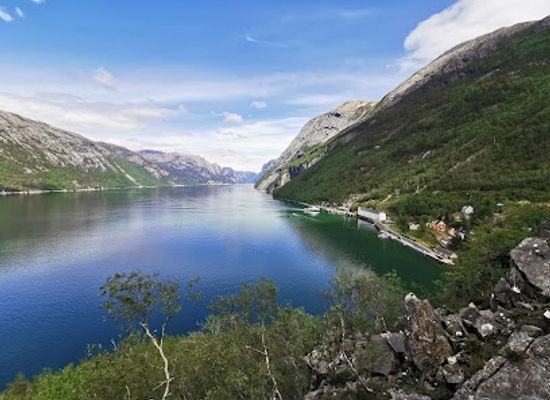 norway/rogaland/attraction/kalleliklimpen-and-cliff-hike