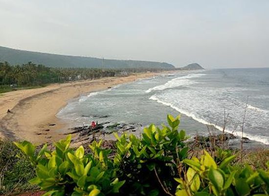 india/visakhapatnam/attraction/yarada-beach