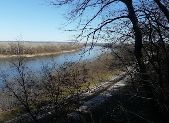 nebraska/republican-river-valley/attraction/lewis-and-clark-interpretive-trails-and-visitor-center-missouri-river-basin