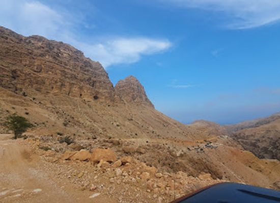 oman/wadi-bani-khalid/attraction/majlis-al-jinn