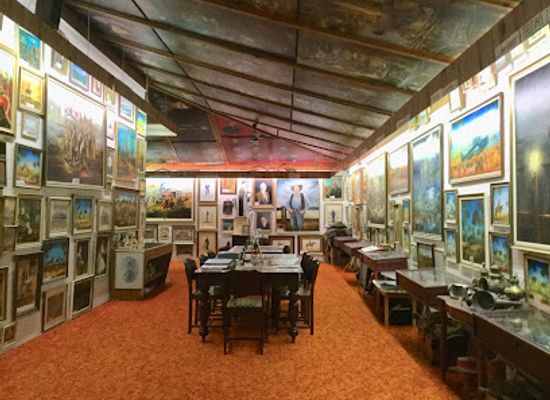 australia/riverland/attraction/frank-harding-collection