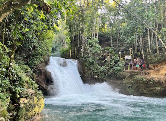 jamaica/north-coast/attraction/cascade-blue-hole