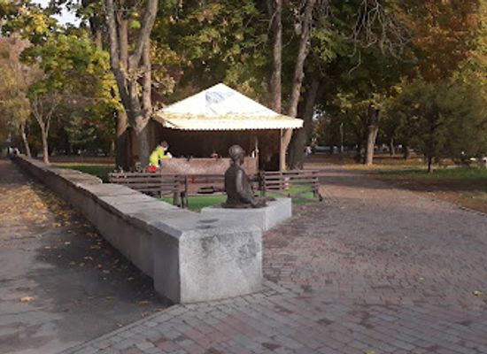 ukraine/poltava-region/attraction/komunalnyk-u-kolodyazi-ta-kotyk