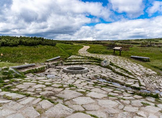 czechia/krkonose-national-park/attraction/pramen-labe