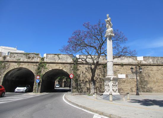 spain/cadiz/el-populo/attraction/murallas-de-san-carlos