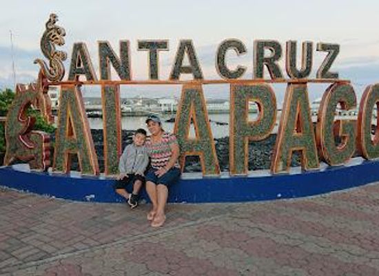 ecuador/puerto-ayora/attraction/san-francisco-boardwalk