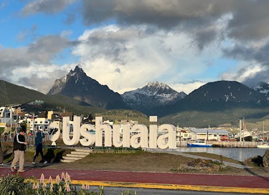 argentina/western-argentina/attraction/cartel-ushuaia