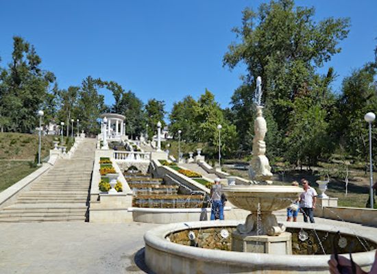 moldova/chisinau/attraction/cascade-stairs
